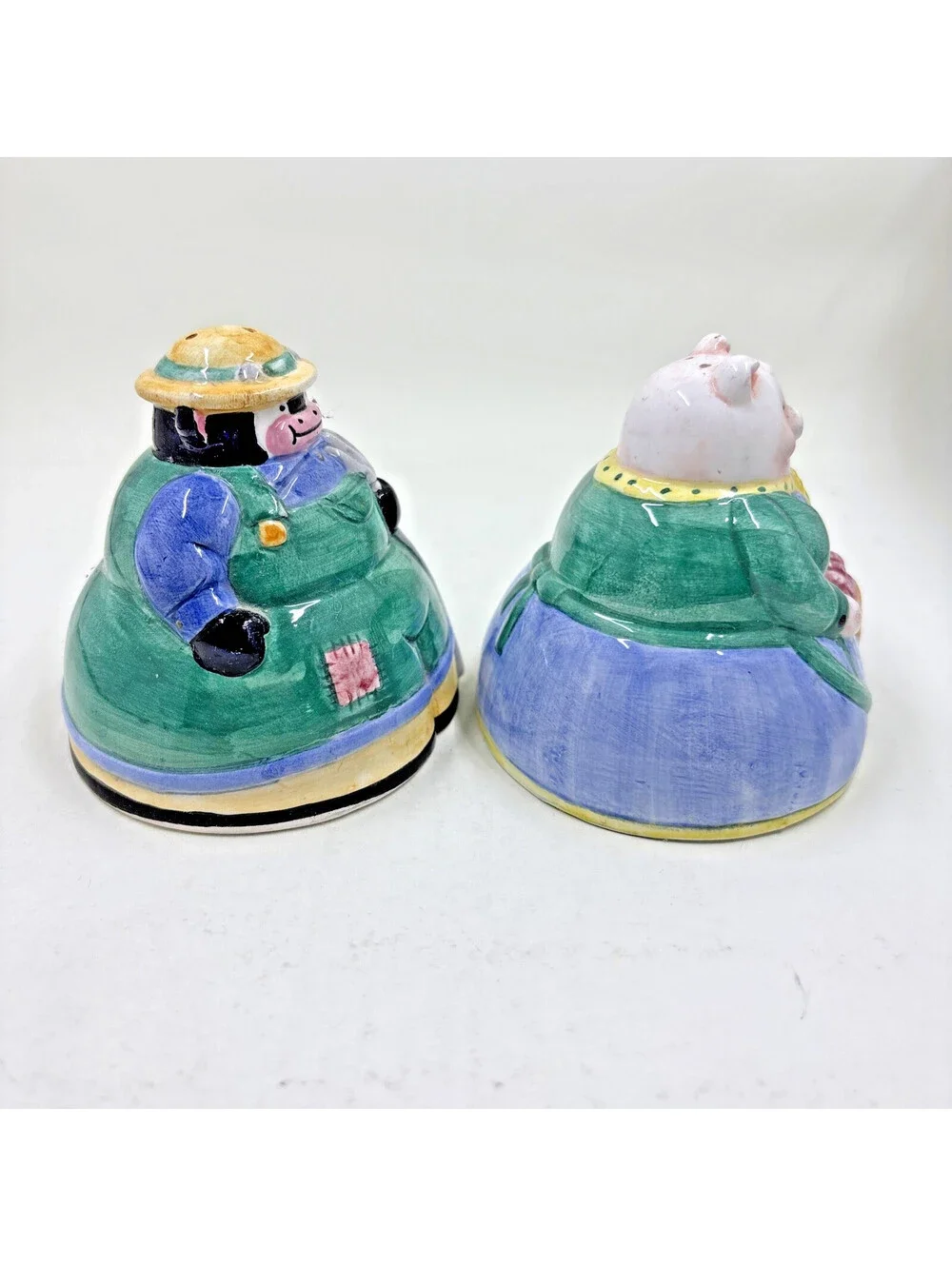 Down Home Collection Man Cow & Lady Pig  w/dog 1995 Salt and Pepper Shakers